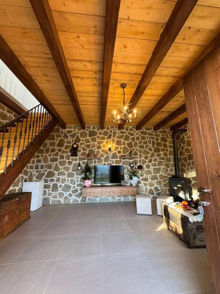 Bujtina Salko Villa Mucaj ภายนอก รูปภาพ